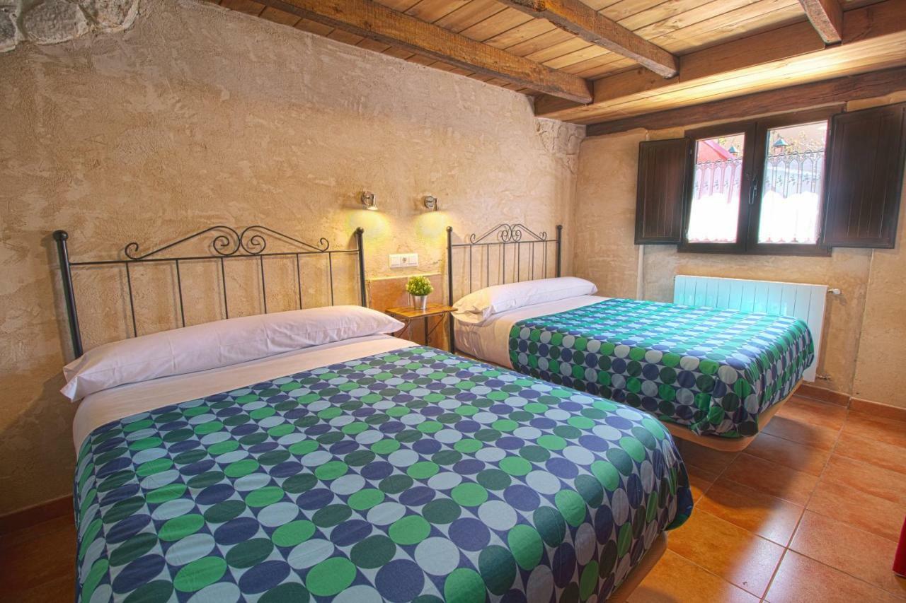 Casas La Muralla De Bodegas Marcos 佩纳菲尔 外观 照片