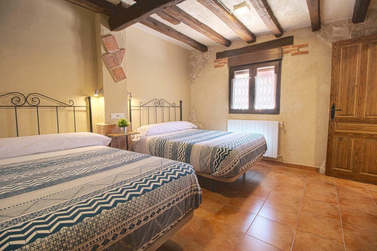 Casas La Muralla De Bodegas Marcos 佩纳菲尔 外观 照片